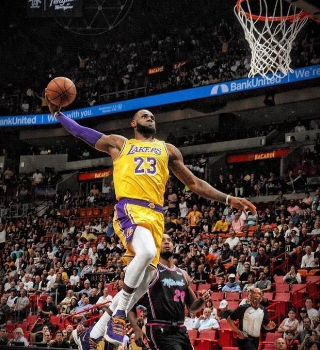 英媒：利物浦与塞梅尼奥谈妥个人条款，并匹配了曼城的报价（英媒：利物浦已与塞梅尼奥达成个人协议，报价与曼城持平）