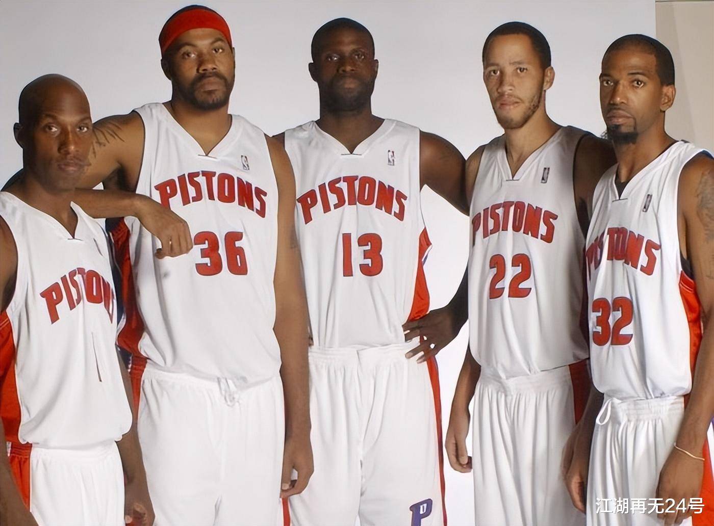 倒钩踢到对手面部被罚下，安东尼：我想赢，这是一个无意动作（倒钩误中对手脸部吃红牌，安东尼：只想赢，并非故意）