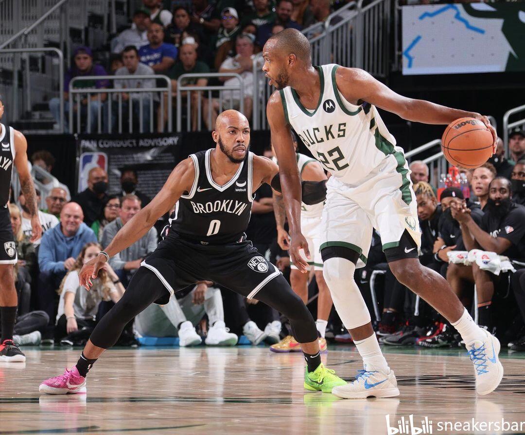 自加盟勇士以来，巴特勒助攻上双的比赛球队5场全胜（加盟勇士后，巴特勒助攻上双时球队5战全胜）