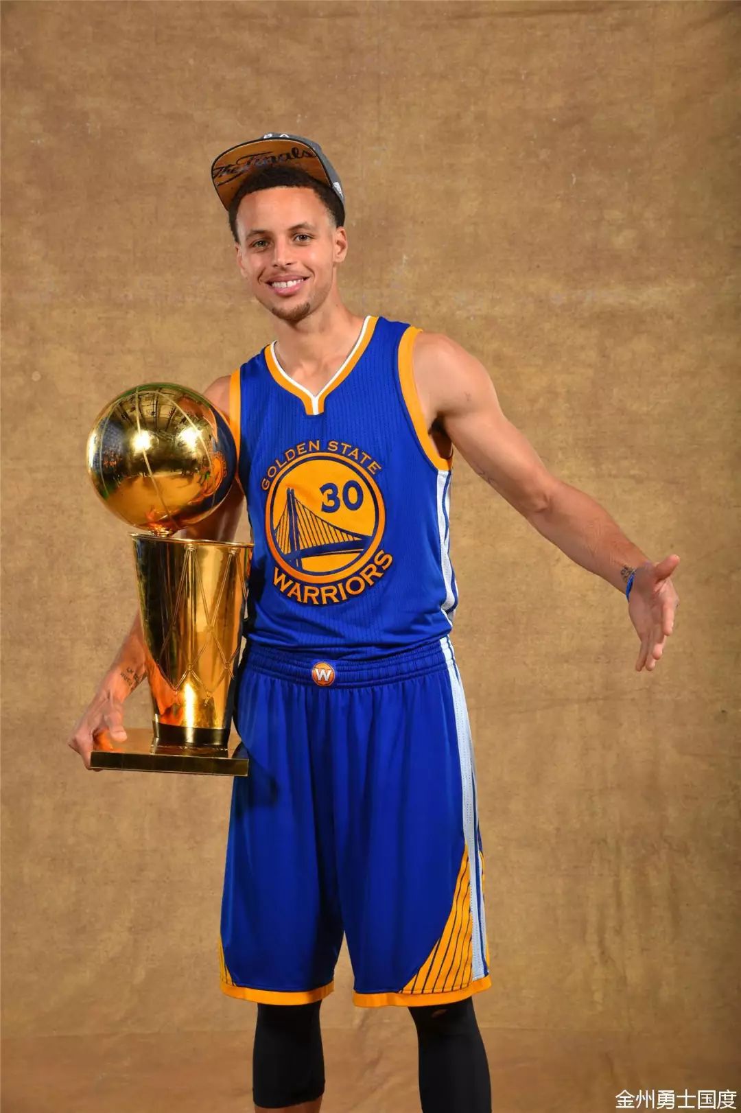 国米10月最佳球员候选：恰20、迪马尔科、博尼、苏契奇（恰20、迪马尔科、博尼、苏契奇入围国米10月最佳球员评选）