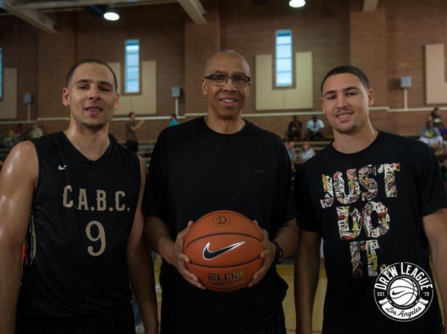 C罗祝贺葡萄牙首次晋级U17世界杯决赛：让我们全力以赴（葡萄牙U17队历史性挺进世界杯决赛，C罗发声：全力以赴）